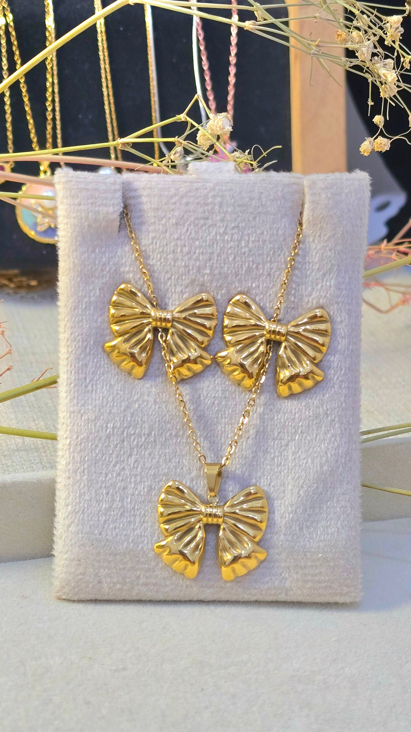 Oversized Textured Bow Necklace & Earrings Set | Tarnish-Free Gold-Tone Stainless Steel