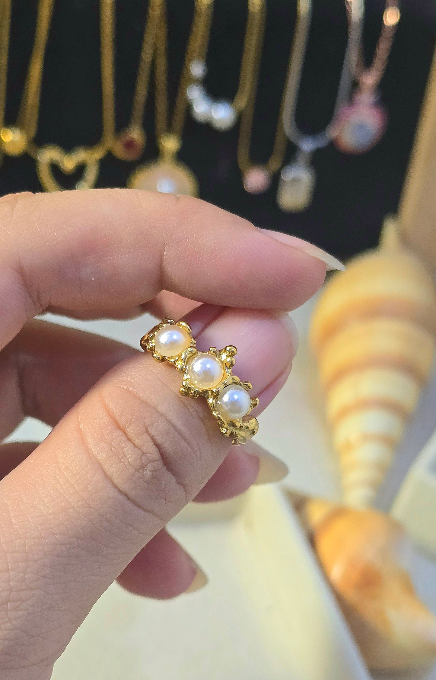 AURA PEARL BLOSSOM GOLDEN RING