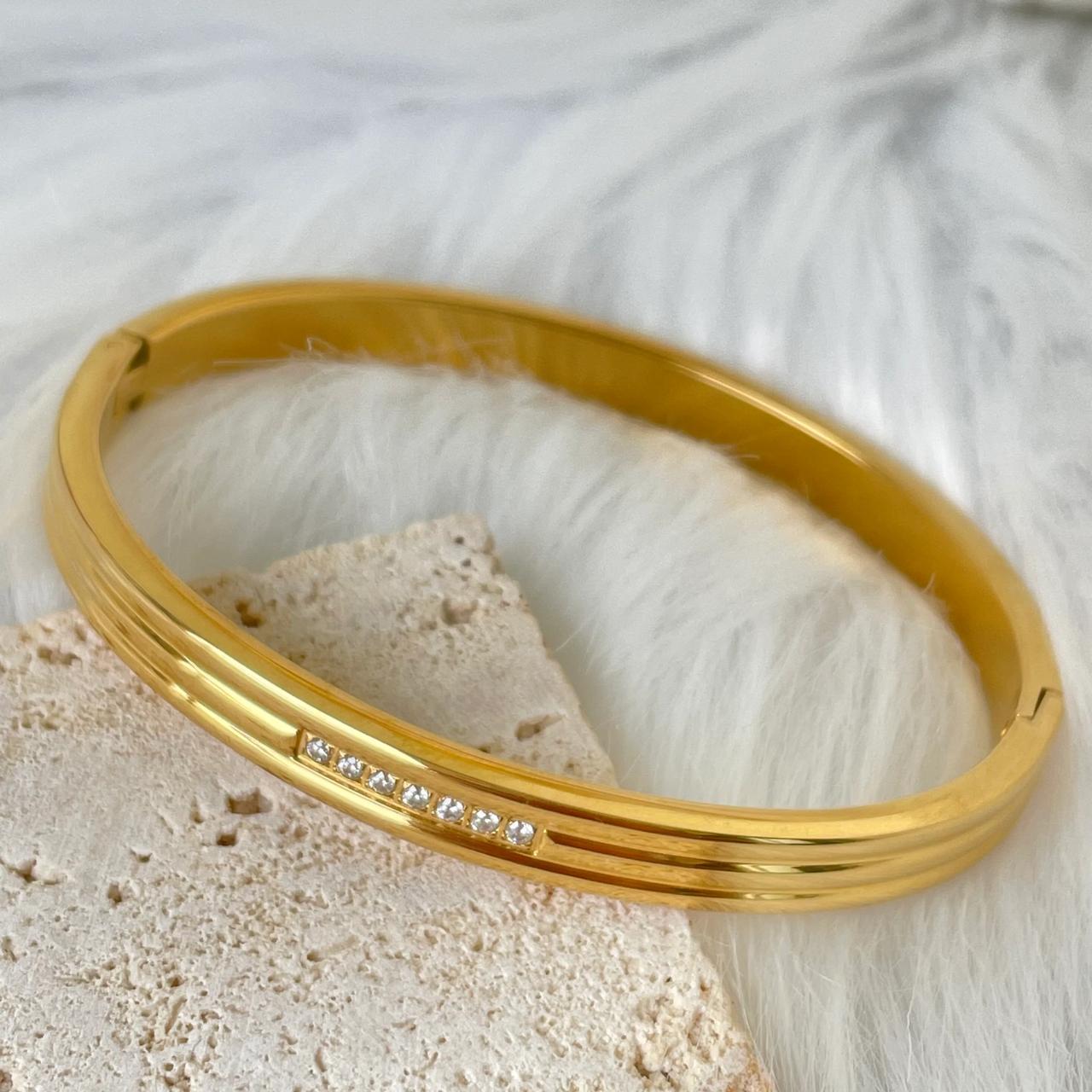18K Gold Plated Stainless Steel Handcuff Bracelet with Pavé Crystals