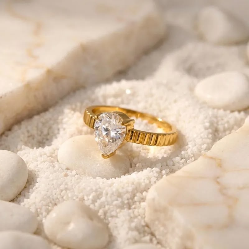 Fluted Gold Pear Cut zircoon stone Ring