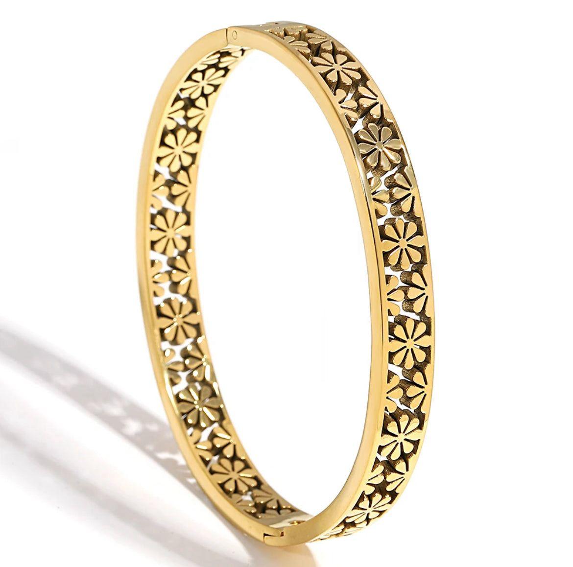 FLORAL ETCHED 316L STAINLESS STEEL HANDCUFF