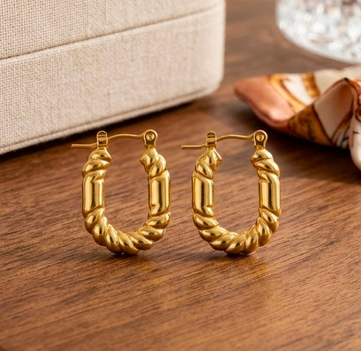 Twisted Rope Oval Gold Hoop Earrings