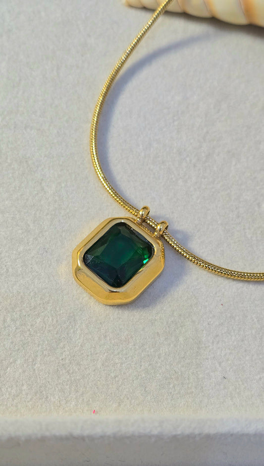 Stainless Steel 18K Gold Plated Turkish Style Emerald Green Stone Round Neck Chain