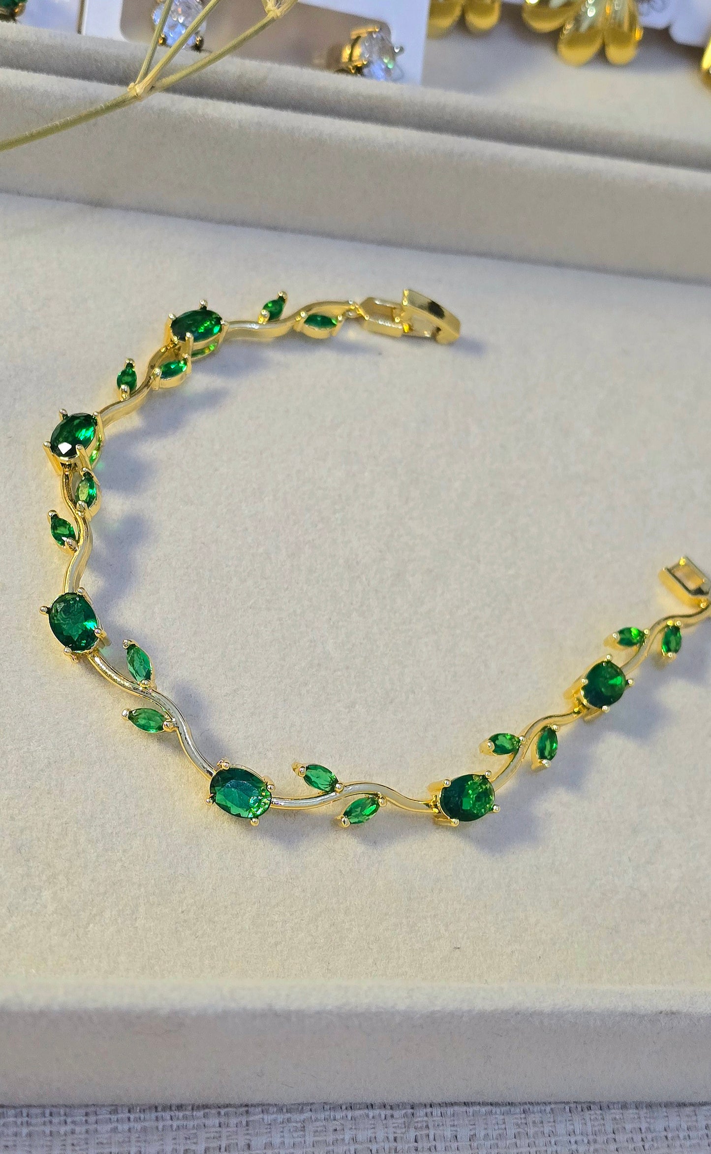 Stainless Steel Emerald Green Tulip Bracelet