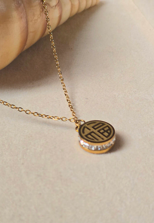Vintage Emblem stone centred Pendant Necklace