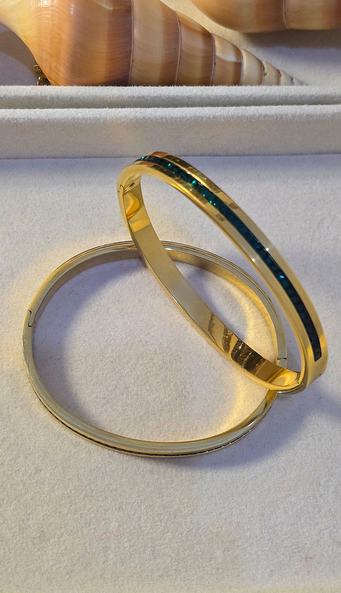 AMARA PAVE EMERALD GREEN STAINLESS STEEL BANGLE