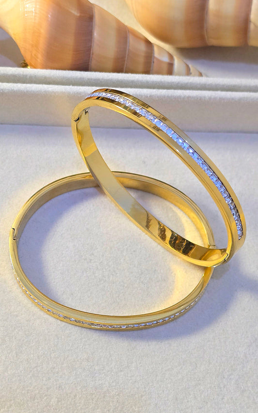 AMARA PAVE WHITE CRYSTAL BANGLE HANDCUFF
