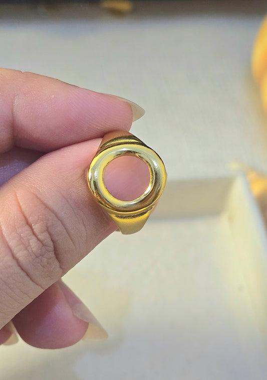 AURA SOLSTICE GOLDEN RING