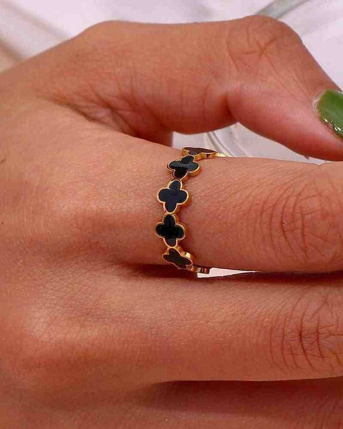 Stainless Steel Mini Clover Impression Ring