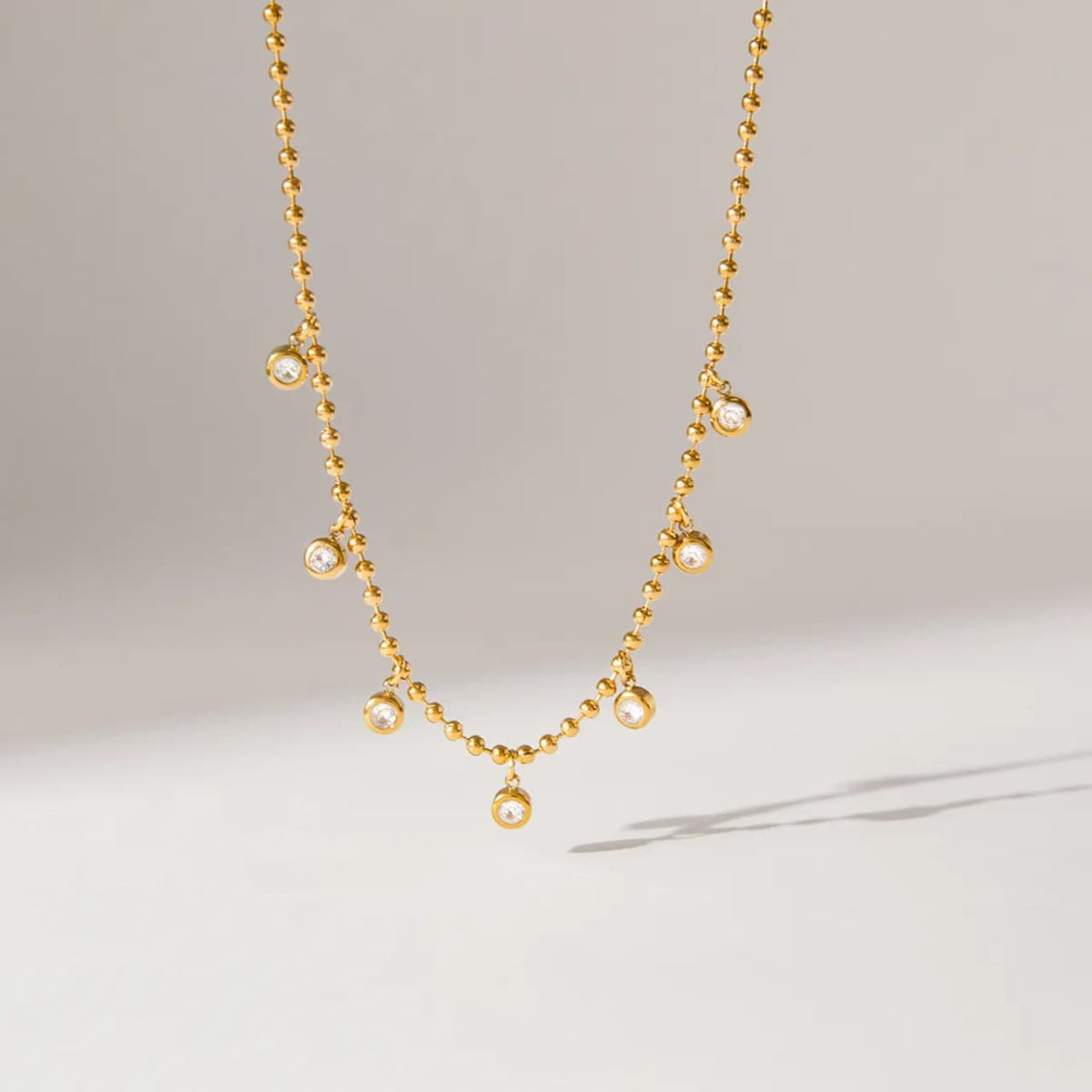 LUXE GOLD BEZEL ZIRCOON DROP NECKLACE