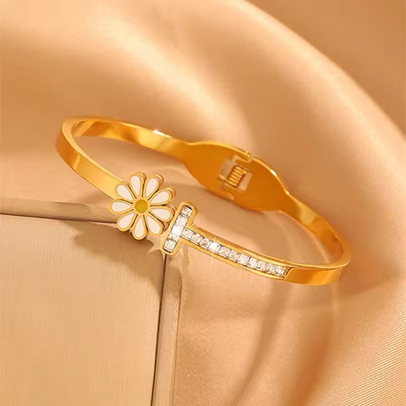 Stainless Steel Gold-Tone Daisy Flower Crystal Bar Bracelet