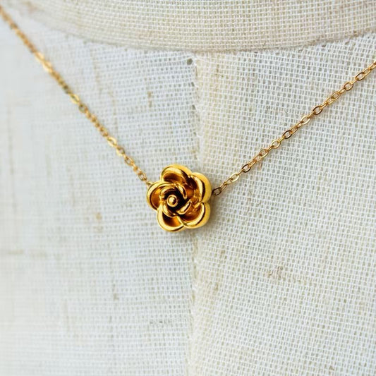GOLDEN ROSE BLOOM PENDANT NECKLACE