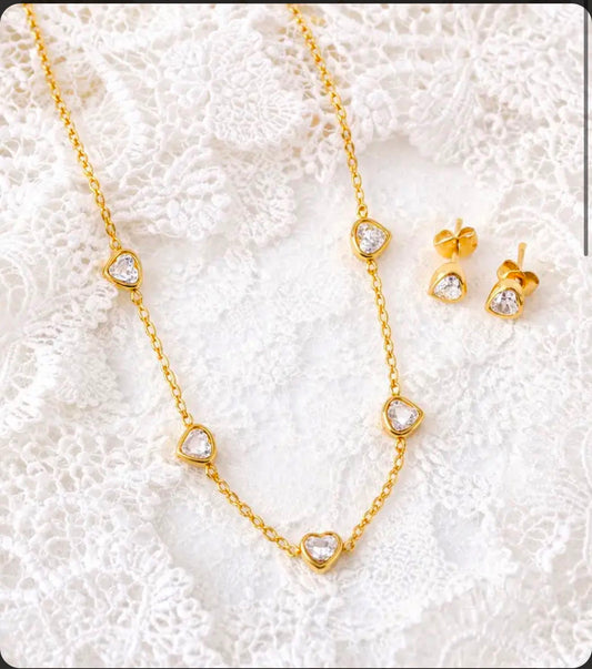 THE AURELIA ZIRCOON HEART STATION NECKLACE SET