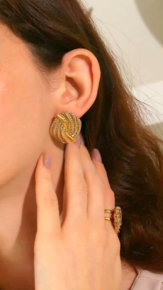 Gold tone Dome style Stud in 18K