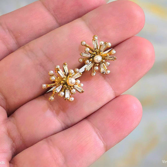 ❄ Snowflake Sunburst Pearl and Stone Studs