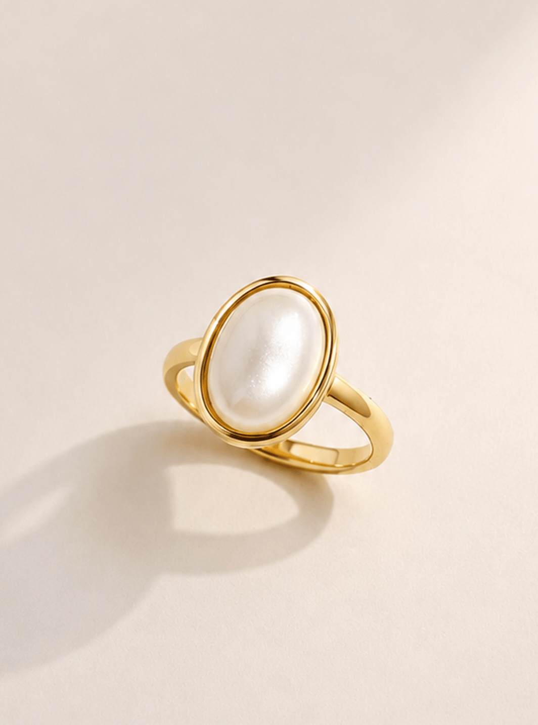 THE AURELIA PEARL ACCENT ADJUSTABLE RING