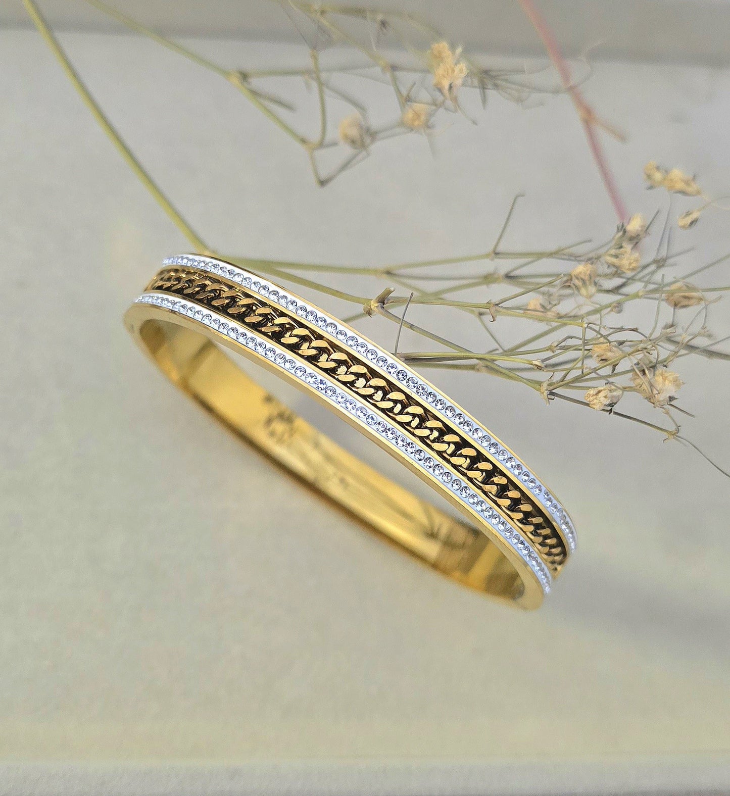 Stainless Steel Curb Chain Inlay Crystal-Paved Bangle